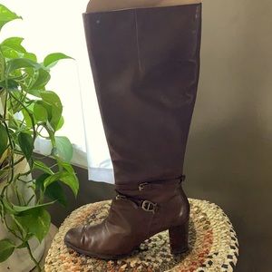 ETIENNE AIGNER CHOCOLATE BROWN BOOTS 7.5